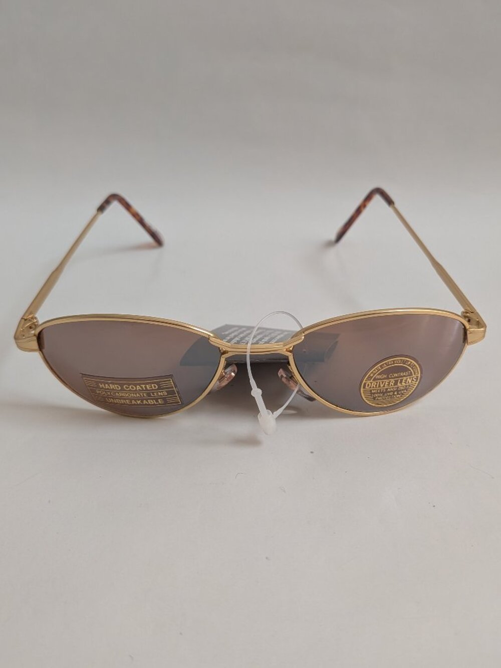 NWT TruVintage 90's/Y2K lady's casual fashion sunglasses w/Coppermax lens tech